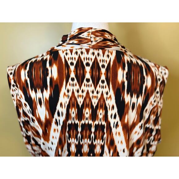 Calvin Klein Sleeveless V-Neck Blouse Aztec Print Size Medium - Picture 7 of 7